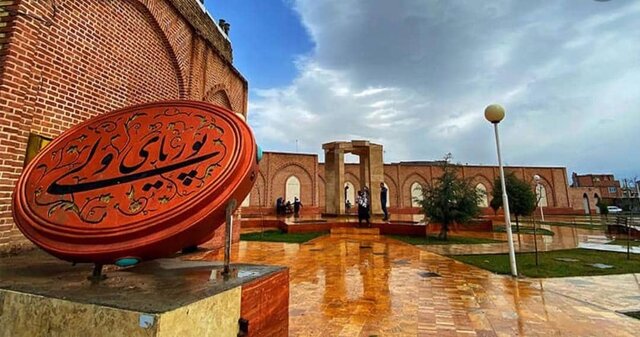 الگوهایی همچون "پوریای ولی" در جامعه معرفی شوند