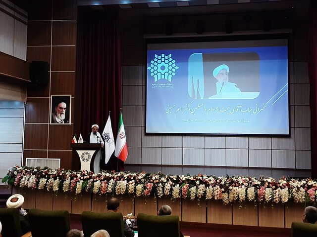 مدیران با روحیه انقلابی و جهادی باید کارهای توسعه ای انجام دهند