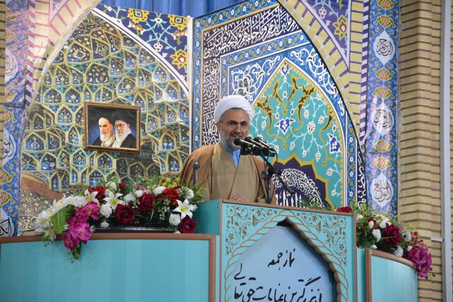 دولت نسبت به توسعه زیرساختهای توسعه در آذربایجان غربی توجه کند