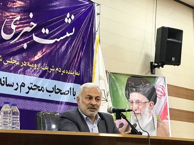 انتقال آب بین حوضه ای تنها امید احیای دریاچه ارومیه است انتقال آب بین حوضه ای تنها امید احیای دریاچه ارومیه است