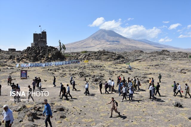 حضور بیش از ۳۰۰ نفر از بسیجیان ماکو در راهیان نور