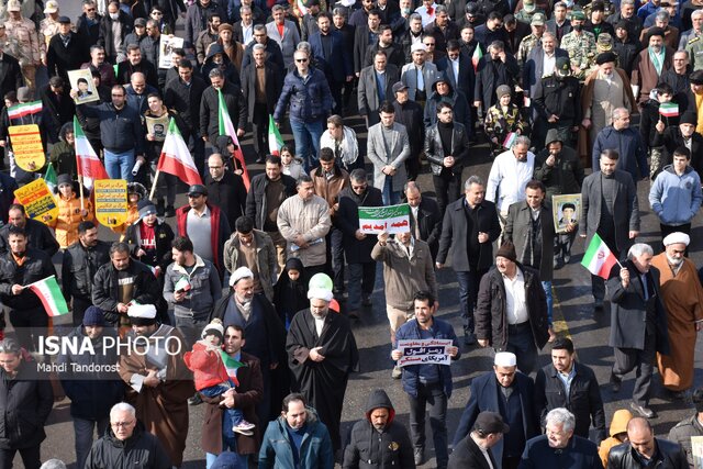 راهپیمایی 22 بهمن در ماکو