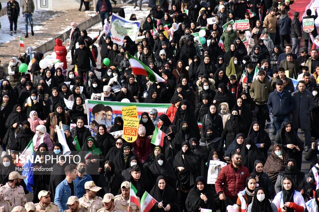 راهپیمایی 22 بهمن در ماکو