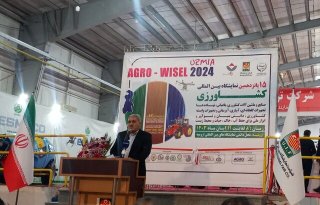 ذخیره ۷۳۰ هزار تن سیب در سردخانههای آذربایجان غربی ذخیره ۷۳۰ هزار تن سیب در سردخانههای آذربایجان غربی