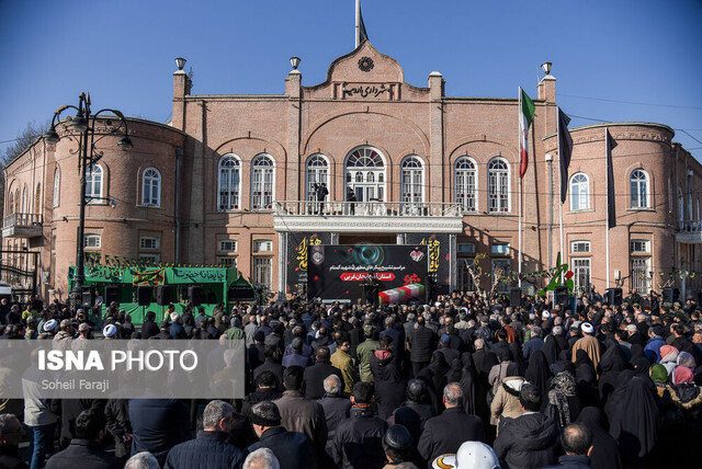 گزارش تصویری از تشییع پیکر ۵ شهید گمنام در ارومیه