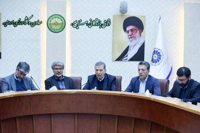 همسایه بودن آذربایجان غربی با سه کشور فرصت بسیار خوبی برای صادرات است همسایه بودن آذربایجان غربی با سه کشور فرصت بسیار خوبی برای صادرات است