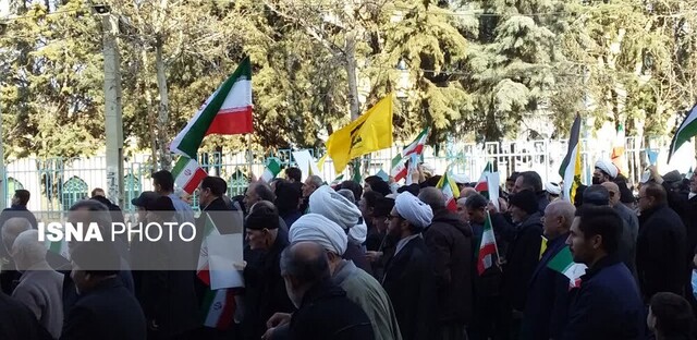 راهپیمایی« جمعه نصر و پیروزی» در ارومیه برگزار شد