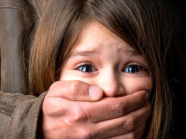 علل وقوع پدیده کودک آزاری چیست؟ علل وقوع پدیده کودک آزاری چیست؟
