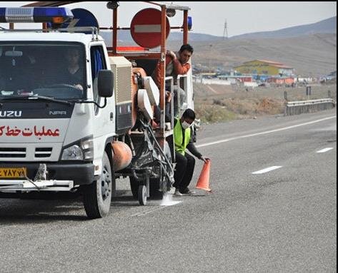 اجرای عملیات خط کشی در ۳۱۰ کیلومتر از راههای مهدیشهر اجرای عملیات خط کشی در ۳۱۰ کیلومتر از راههای مهدیشهر