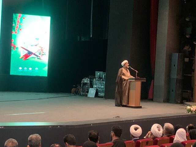 نهضت «زندگی با آیه‌ها» زمینه تحکیم پیوند بین قرآن و نسل جوان را فراهم کرده است/مشارکت ۵ هزار دانش آموز در این طرح