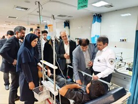 مسمومیت ۵۰ نفر در یک تالار خوی