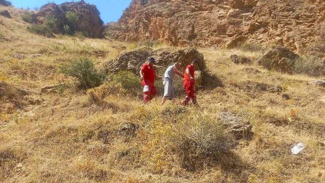 ۳ گردشگر گرفتار در ارتفاعات دره جرمی ارومیه نجات یافتند