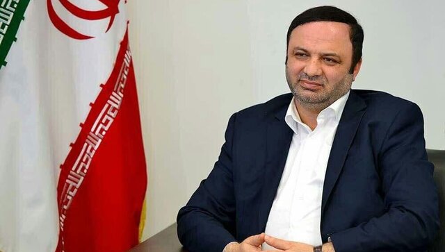 بازمهندسی مناطق آزاد و هدایت سرمایه‌ها به سمت تولید در دولت دنبال می‌شود