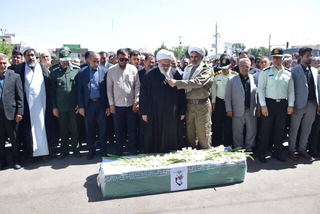 تشییع پیکر یکی از شهدای تجاوز رژیم صهیونیستی در میاندوآب