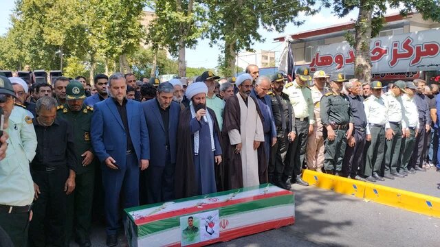 پیکر شهید مدافع وطن در خوی تشییع شد