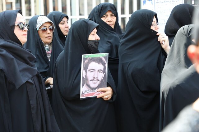 تشییع پیکر ۳ شهید تازه تفحص شده در آذربایجان غربی