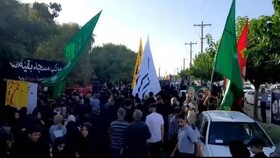 ارومیه غرق در شور حسینی؛ جاماندگان اربعین از میدان شهدا تا گلزار شهدا قدم زدند
