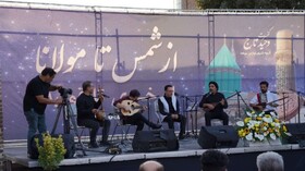 آواز مرغ سحر در مقبره شمس پیچید