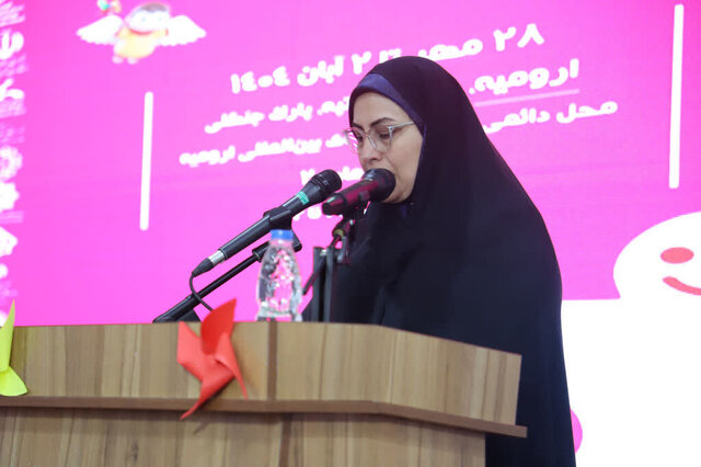 شور و لبخند کودکانه در جشن اسباب بازی ارومیه جان گرفت