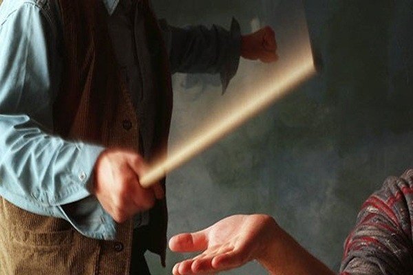 تنبیه دانش‌آموز بوکانی / معاون مدرسه عزل شد