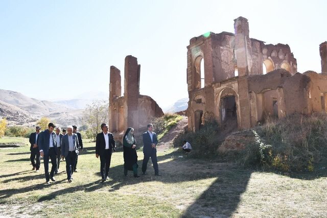 فرماندار: عمارت قلعهجوق ماکو ظرفیت کمنظیری برای توسعه گردشگری دارد فرماندار: عمارت قلعهجوق ماکو ظرفیت کمنظیری برای توسعه گردشگری دارد