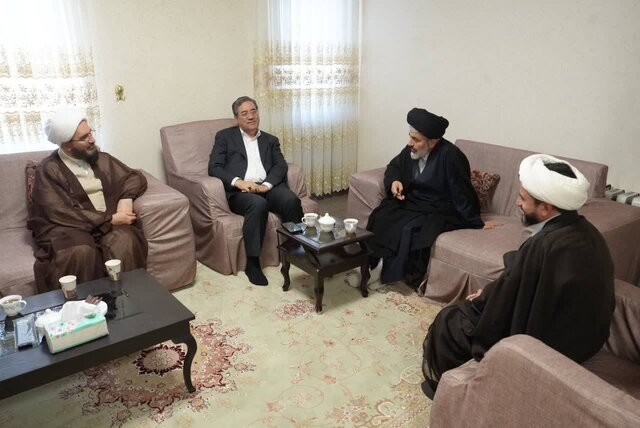 لزوم هم‌افزایی ائمه جماعات و مدیران اجرایی در آذربایجان غربی