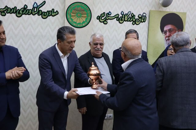 استاندار آذربایجان غربی: سهم استان از صادرات فرش دستباف قابل قبول نیست