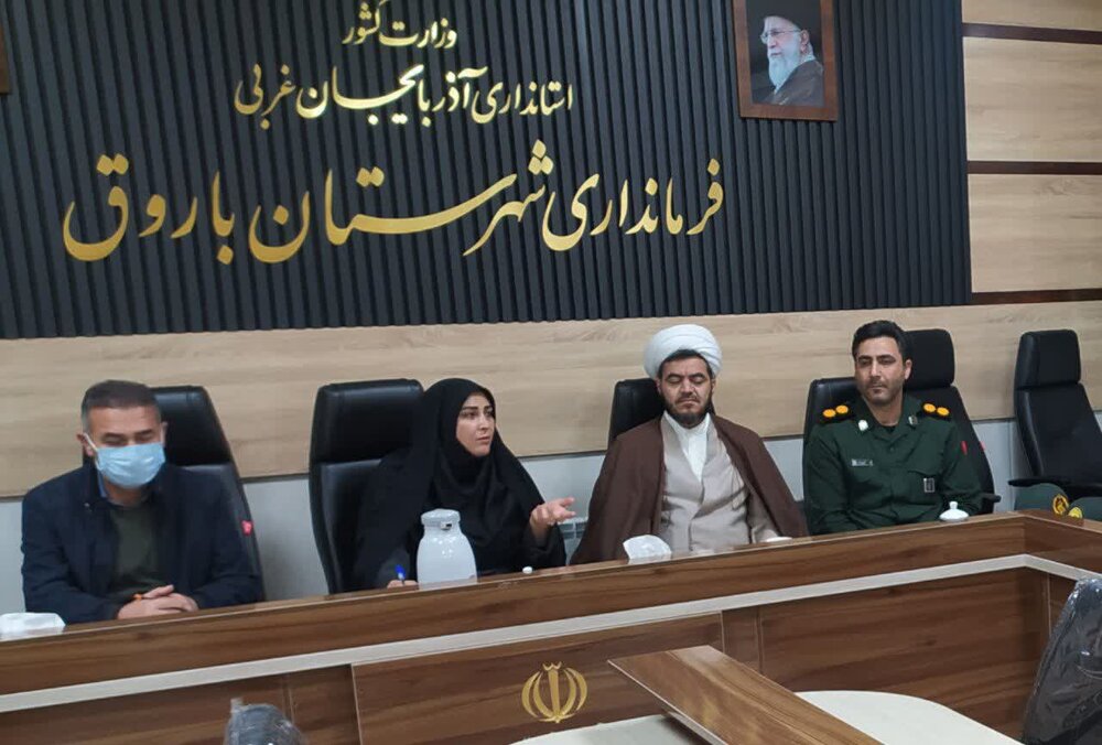 زن در منظومه فکری انقلاب اسلامی عامل پیشرفت جامعه است