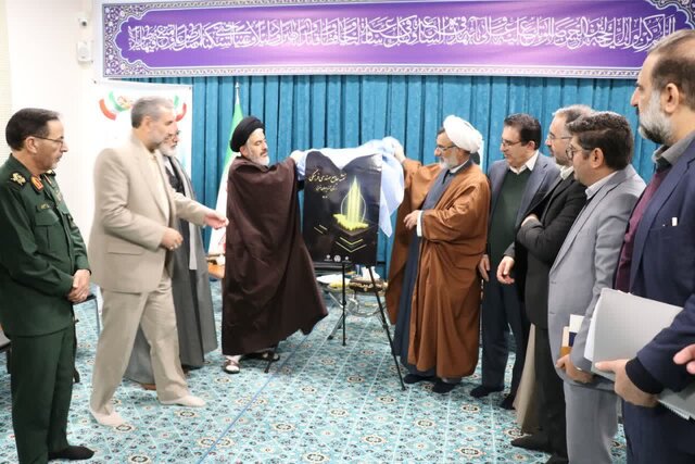 مجموعه‌های فرهنگی در قالب یک جبهه منسجم در مقابل دشمن وارد میدان شوند