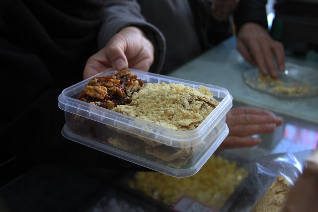 بازار شهر زیر سایه آیین کهن ایرانیِ یلدا