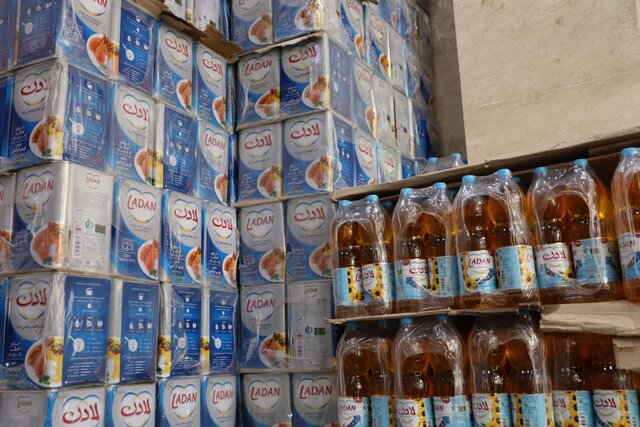 بازار ارومیه آرام؛ عرضه کالاهای اساسی در طرح کالابرگ بدون مشکل ادامه دارد