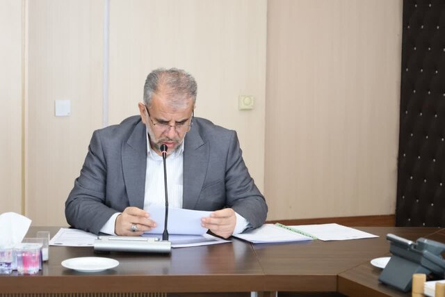 مدیرکل آموزش و پرورش آذربایجان غربی: روحیه پژوهشگری و نوآوری دانش‌آموزان تقویت شود