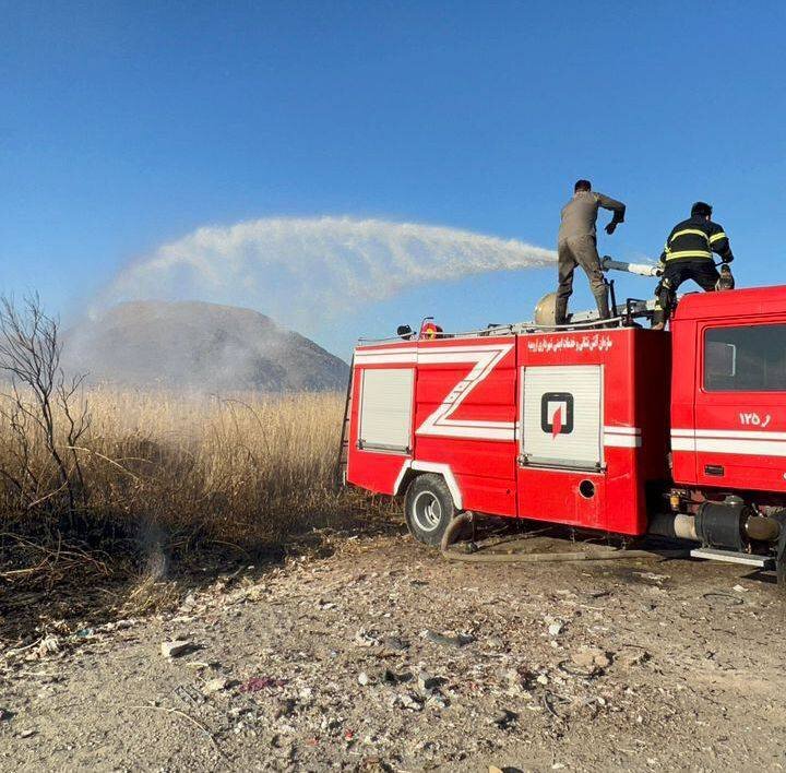 مهار آتشسوزی در حاشیه پارک ملی دریاچه ارومیه