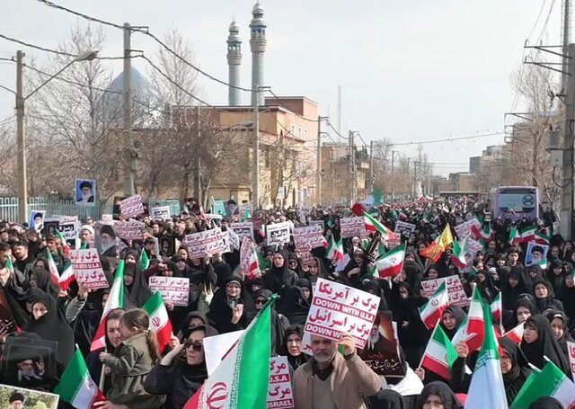 راهپیمایی محکومیت جنایات آمریکا و اسرائیل و ابراز ارادت به رهبر شهید انقلاب در ارومیه