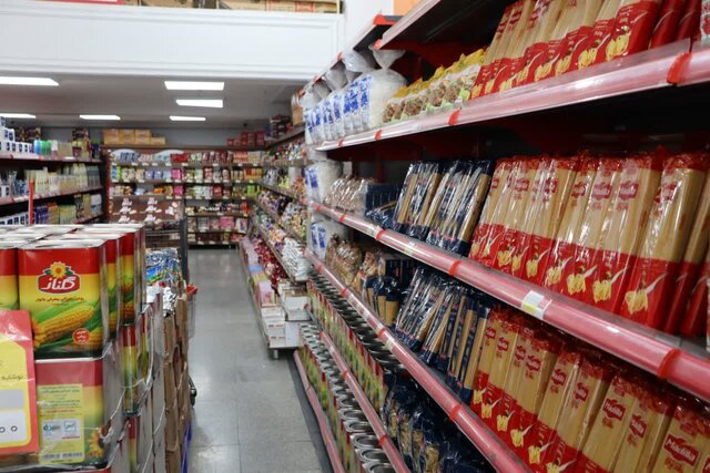 نبض بازار ارومیه در میانه بحران جنگ آرام می‌زند