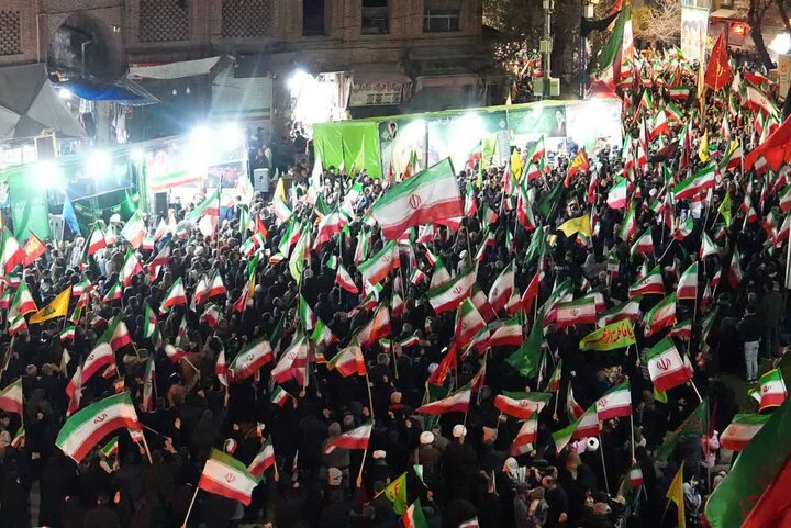 مردم ارومیه مصمم به حفظ انقلاب و آرمان‌های والای شهدا