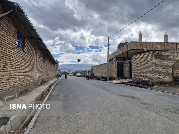 بهره‌برداری از ۴۰ واحد مسکن روستایی، طرح هادی و آسفالت‌ریزی معابر در بخش مرکزی ماکو