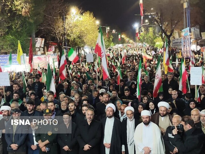 نبض مقاومت و اقتدار در میدان ولایت فقیه ارومیه