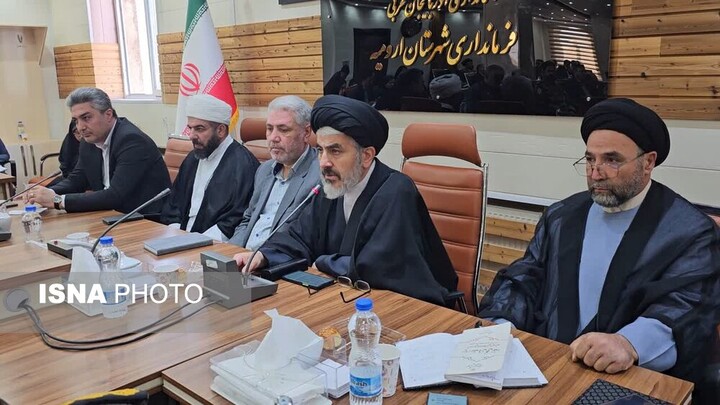 مدیران تمام توان خود را در راستای حل مشکلات مردم بکار گیرند