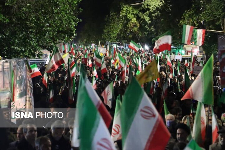 شب‌های ارومیه، آیینه‌ای از همبستگی مردم با رهبر انقلاب 