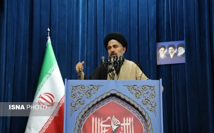 امام جمعه ارومیه: جوانی جمعیت باید به دغدغه‌ای ملی تبدیل شود