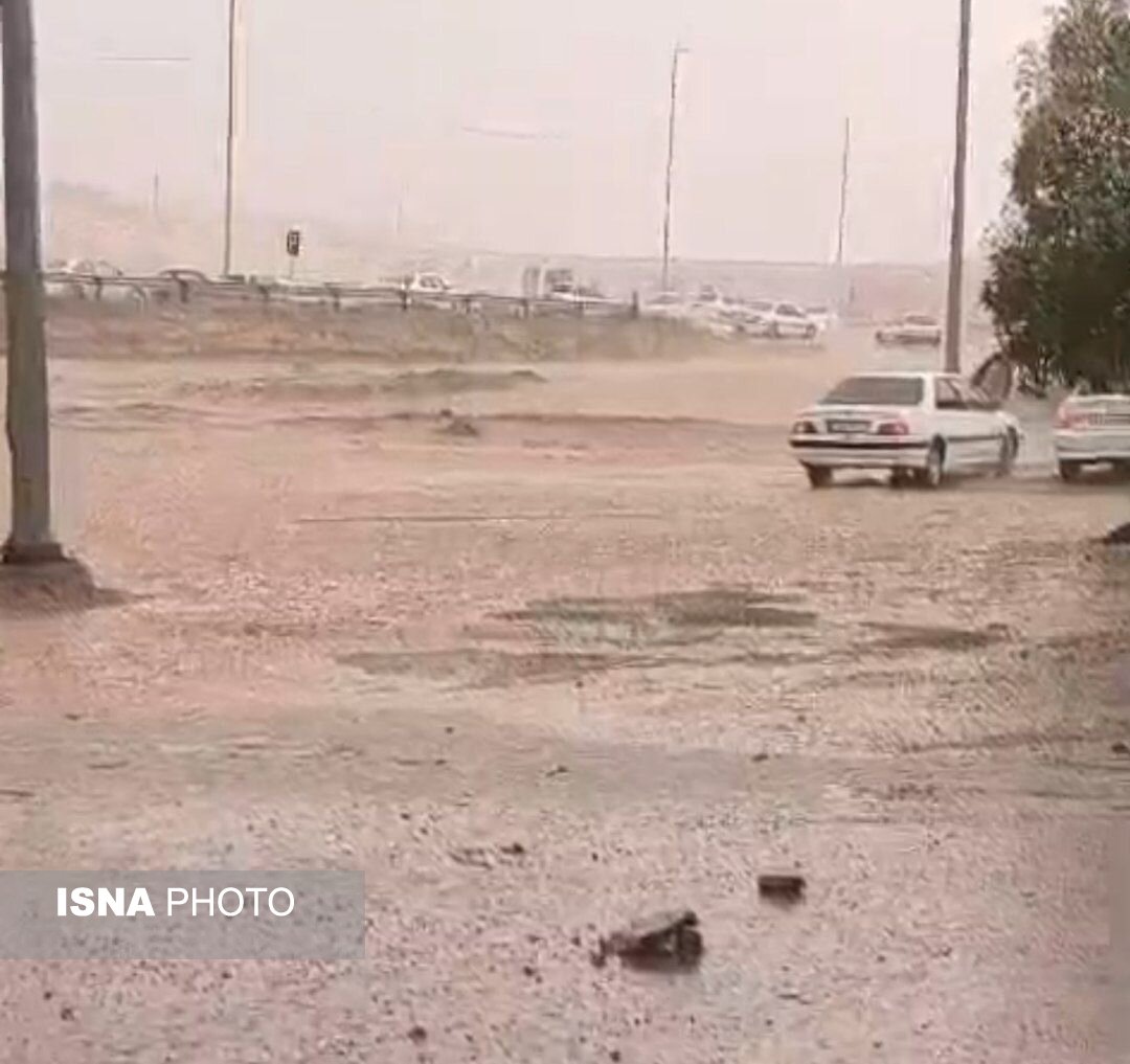 بروز سیلاب در مناطق روستایی سلماس بر اثر بارش‌های متوالی