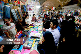 اندر مشکلات خرید لوازم‌التحریر