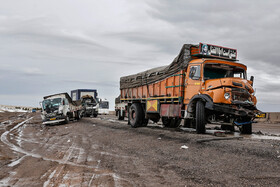 تصادف زنجیرهای ۴۰ خودرو در آزادراه «قزوین- زنجان»