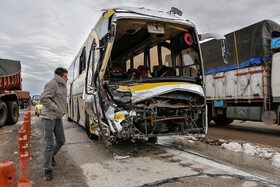 تصادف زنجیرهای ۴۰ خودرو در آزادراه «قزوین- زنجان»
