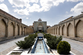 مسجد النبی شهر قزوین طبق کتیبههایی دارد در زمان فتحعلیشاه قاجار ساخته شده كه در نوروز 99 به دليل شيوع كرونا تعطيل است.