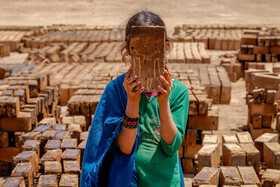 دختران آجری