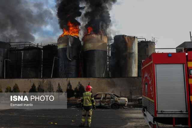 پیکر ۲ نفر از سه مفقودی حادثه حریق واحد صنعتی در بوئین زهرا پیدا شد