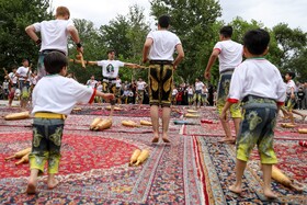 برگزاری آئین «پنجاه به‌در» دردولتخانه صفوی قزوین