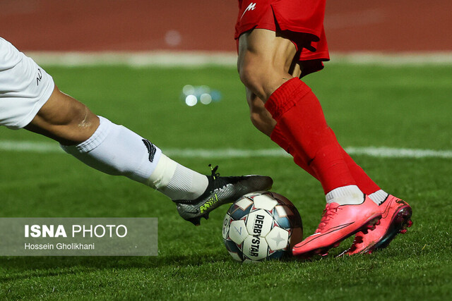 تصویر آرشیوی است. ویدیو/ صحبتهای سامان نریمانجهان پس از بازی هوادار و پیکان